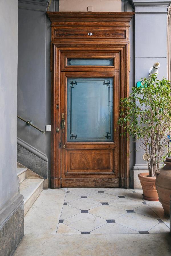 Hotel La Smorfia Napoli Esterno foto