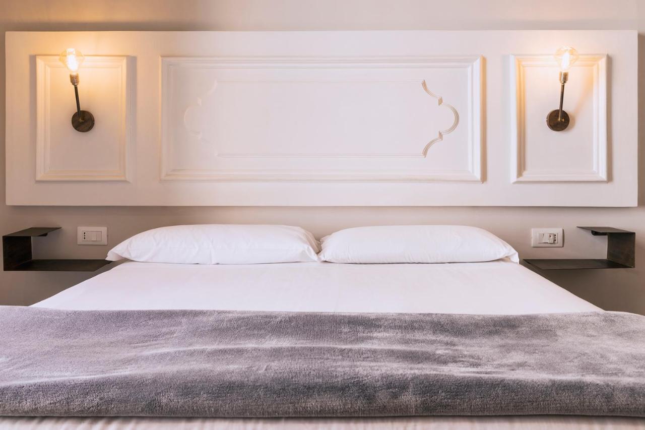 Hotel La Smorfia Napoli Esterno foto
