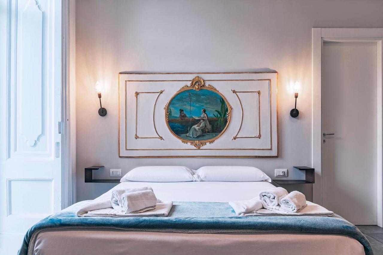 Hotel La Smorfia Napoli Esterno foto