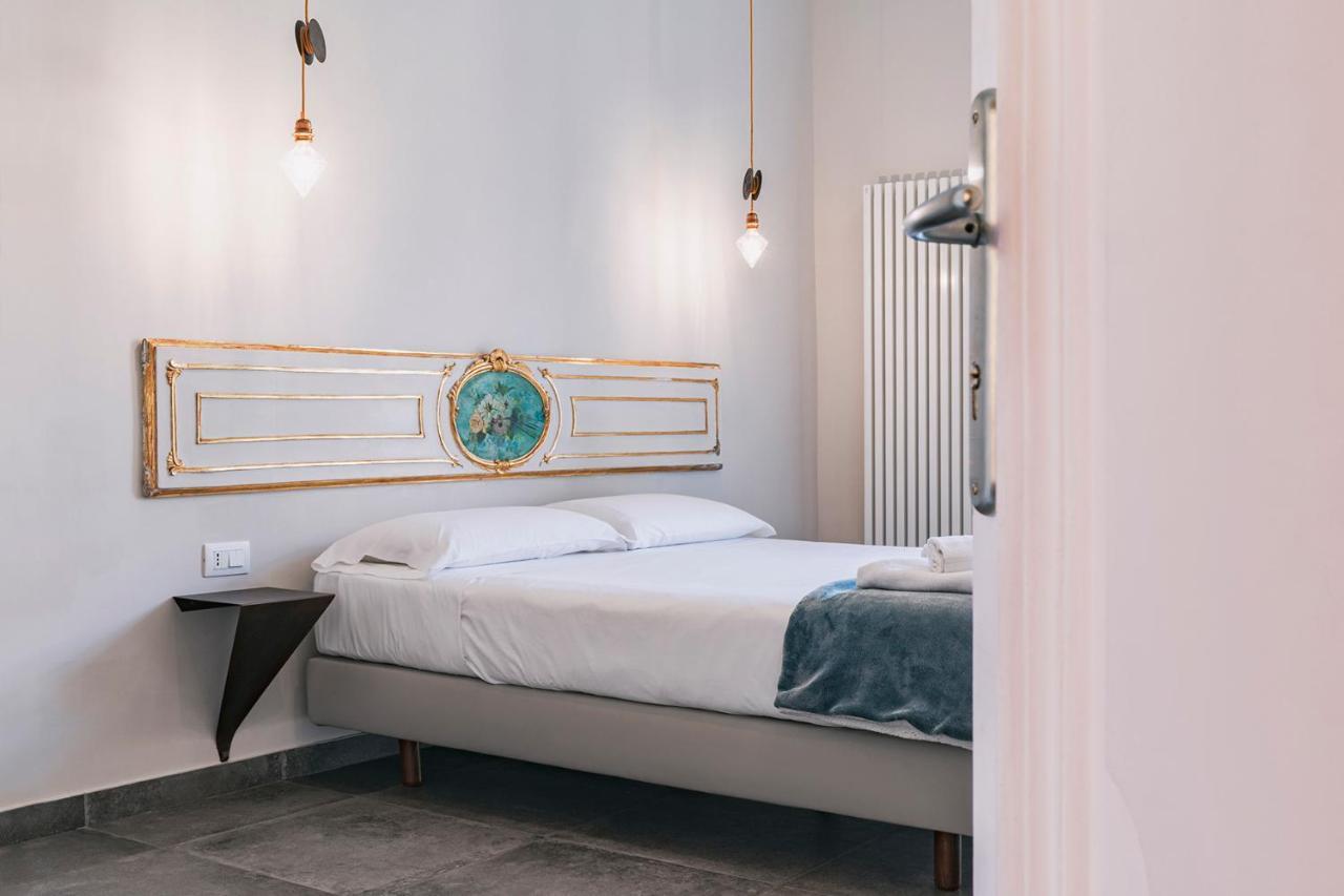 Hotel La Smorfia Napoli Esterno foto